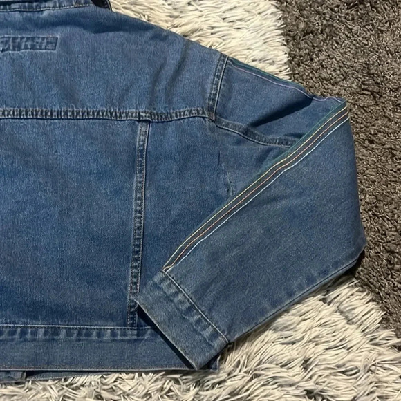 New! Forever 21 Denim Jacket Size Small - Picture 10 of 15